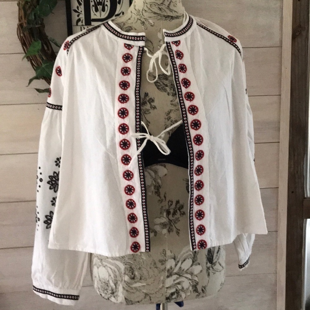 🆕 White Black Red Tie Jacket M